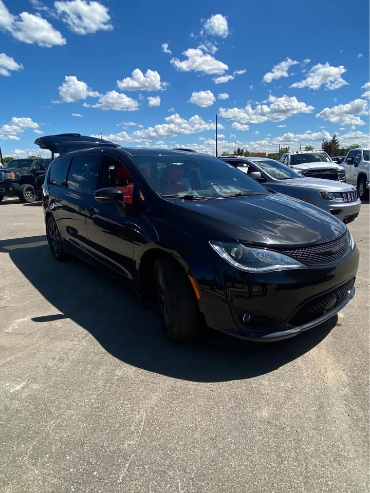 2020 Chrysler Pacifica - photo 3