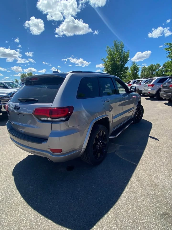 2021 Jeep Grand Cherokee - photo 3