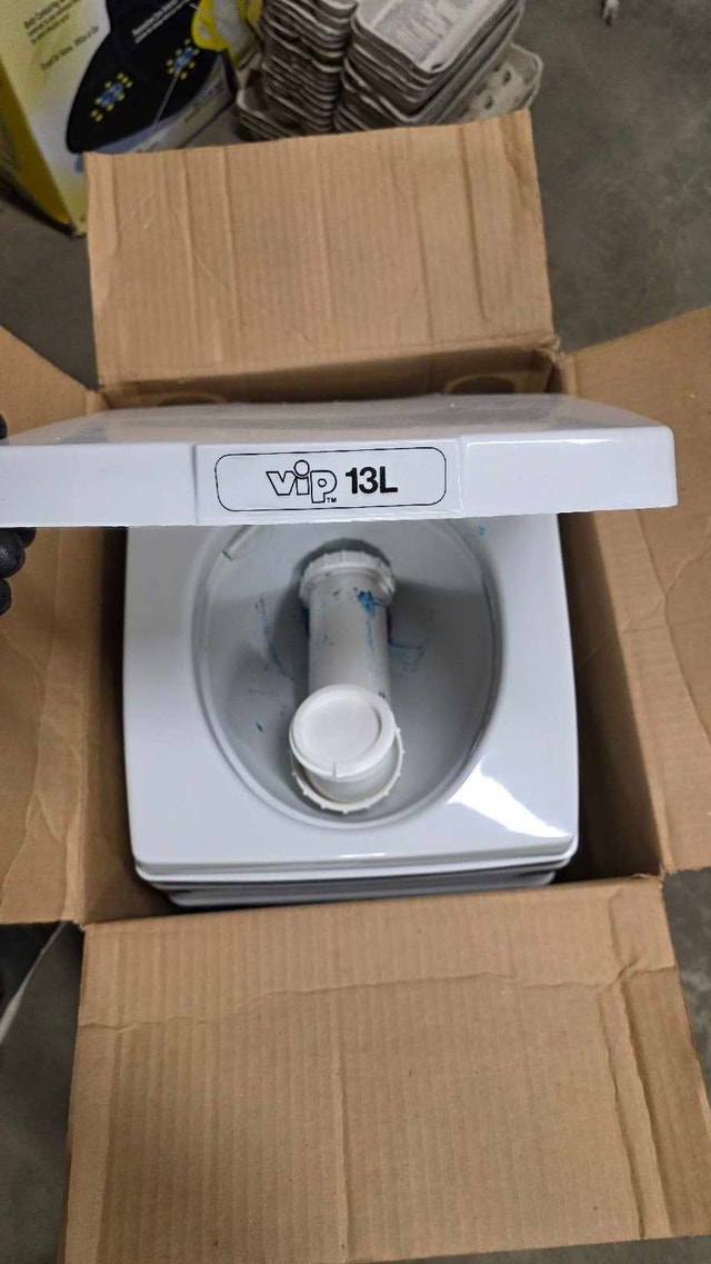 Mastercraft VIP 13L Portable Flush Toilet - photo 4