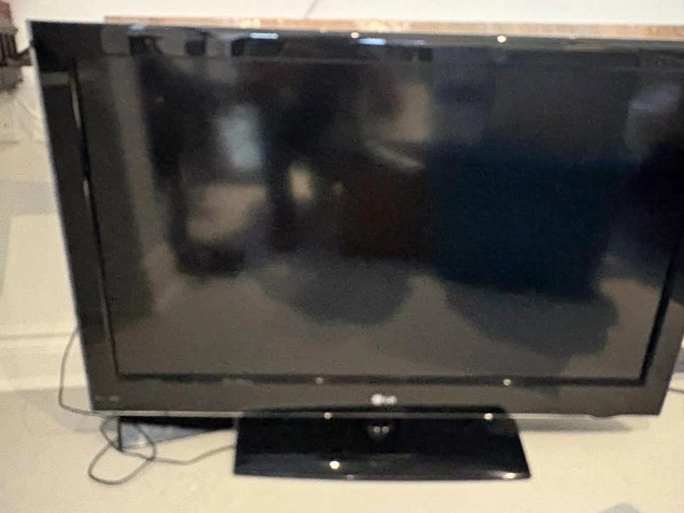42" LG TV with Amazon Fire Stick + GE Indoor Antenna