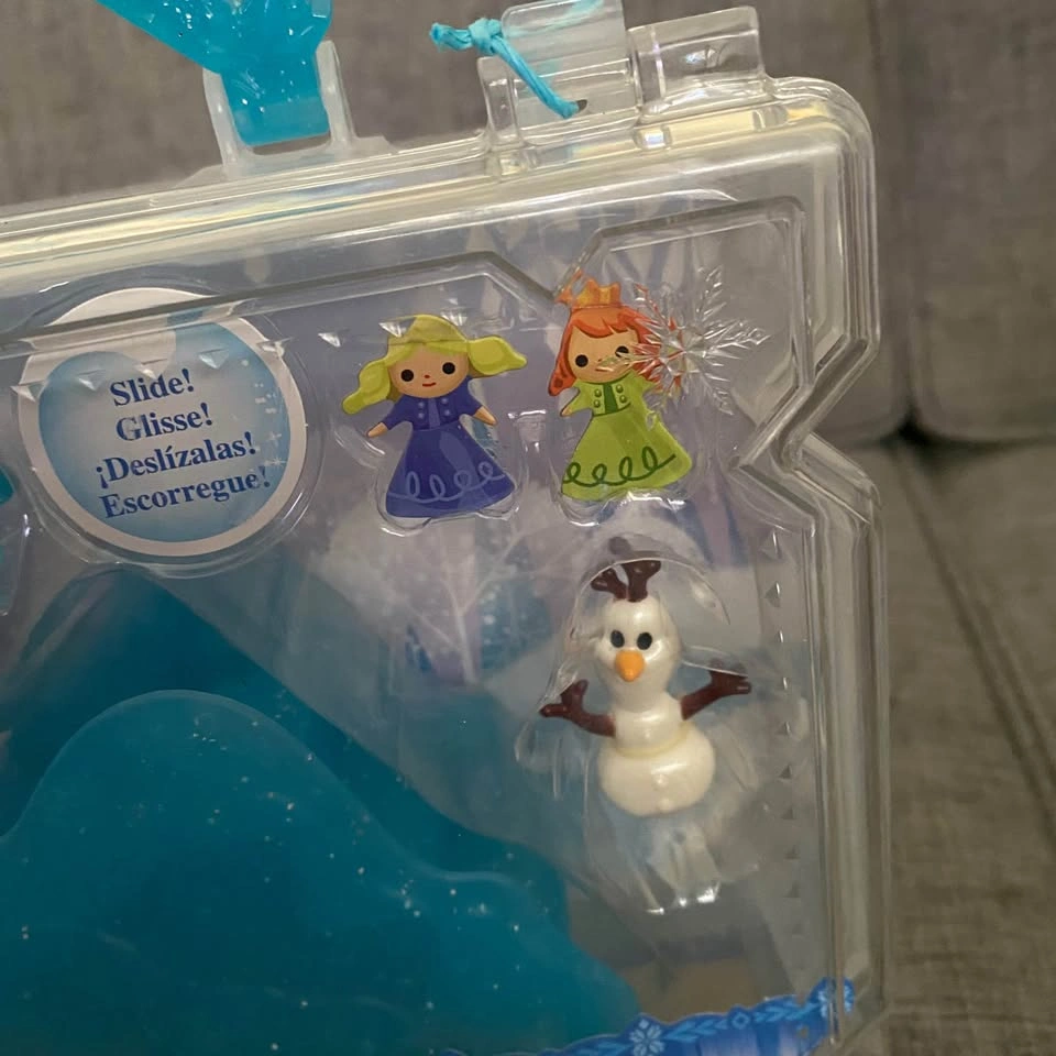 Disney Frozen Little Kingdom Snow Sisters Set - photo 4