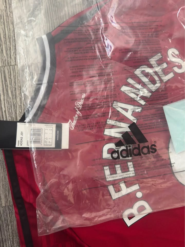New Manchester United Jersey Bruno Fernandes - photo 3