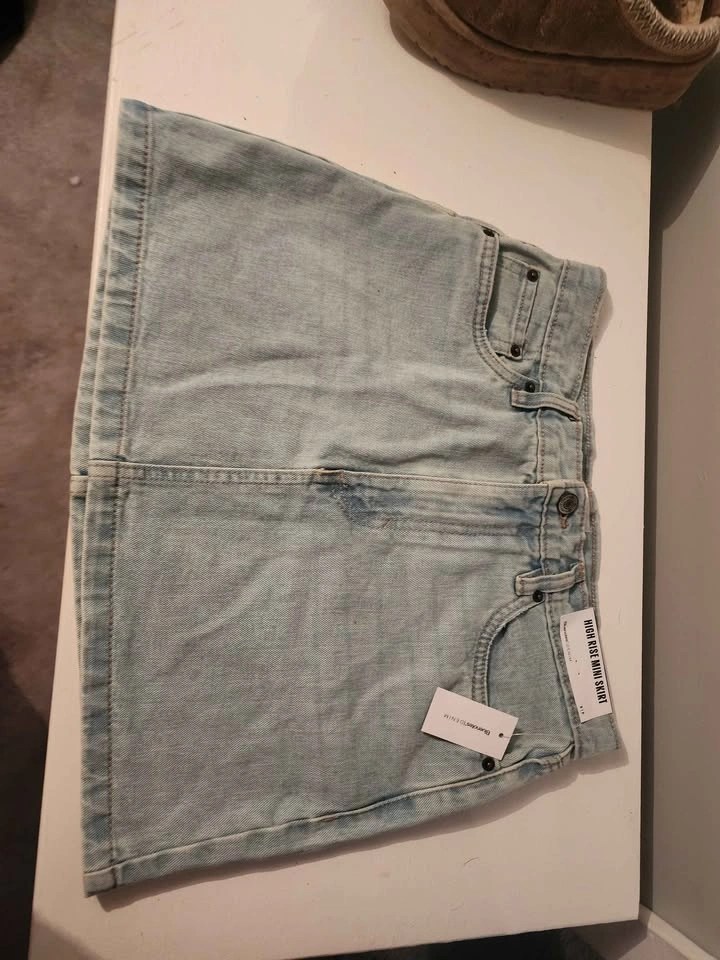 High-Rise Denim Mini Skirt - Size Small - New With Tags - photo 2