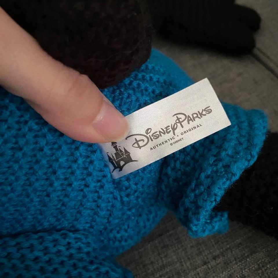 Disney Parks Oswald the Lucky Rabbit 15in Knit Plush - photo 4