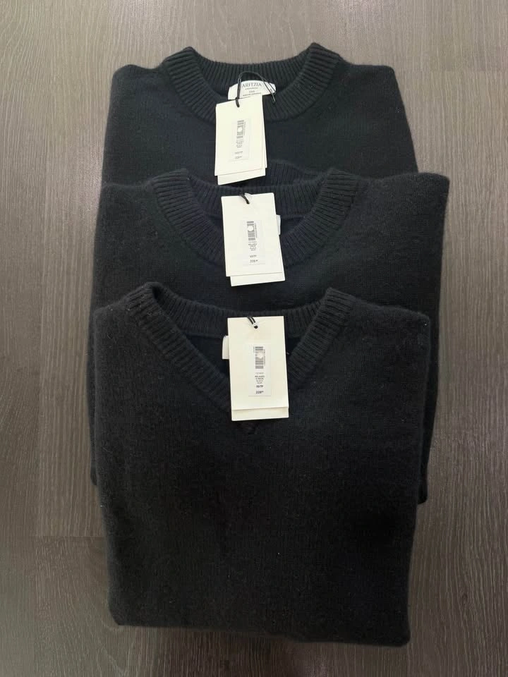 Aritzia Essential Cashmere Relaxed Sweater Size 2XS, XS NWT - photo 2