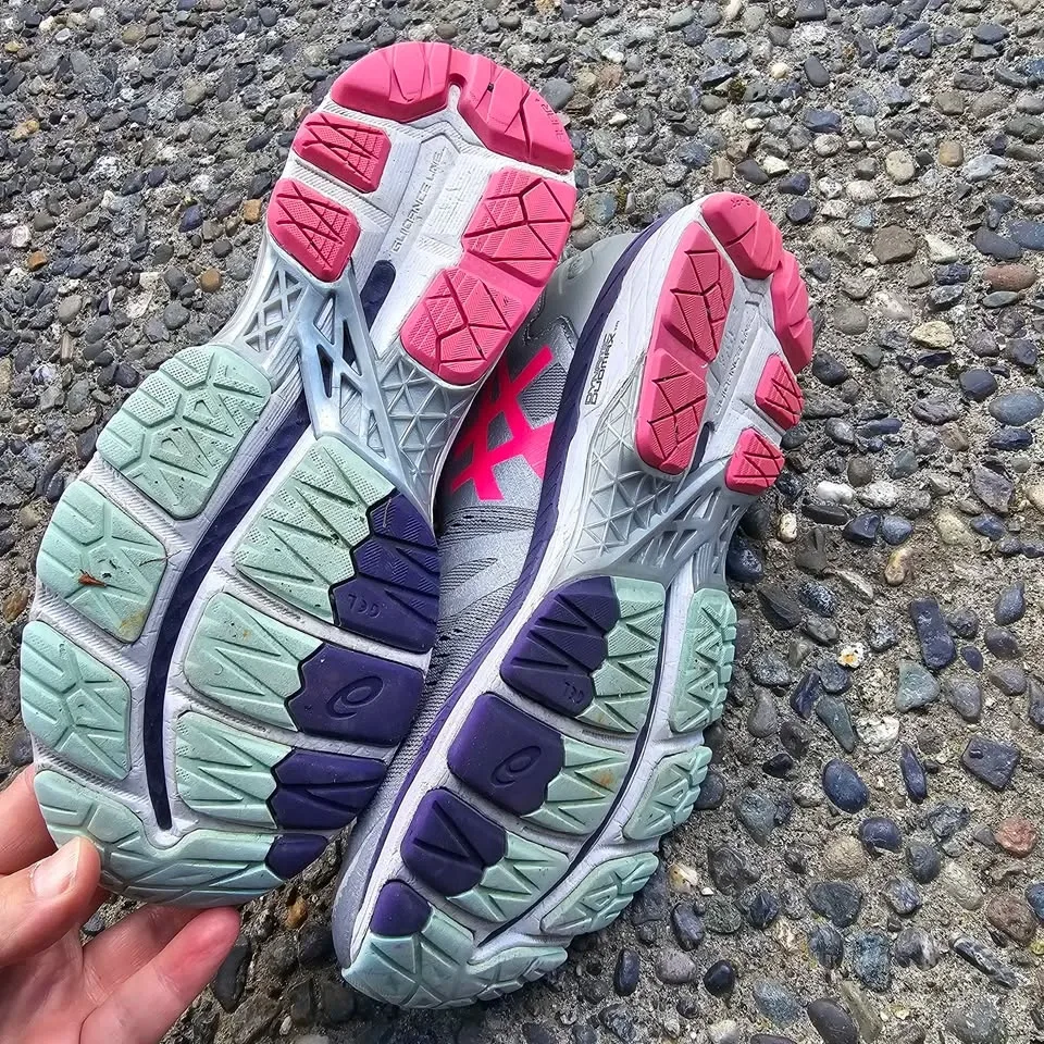 ASICS Gel-Kayano 24 Running Shoes (Women's Size 6) - photo 2