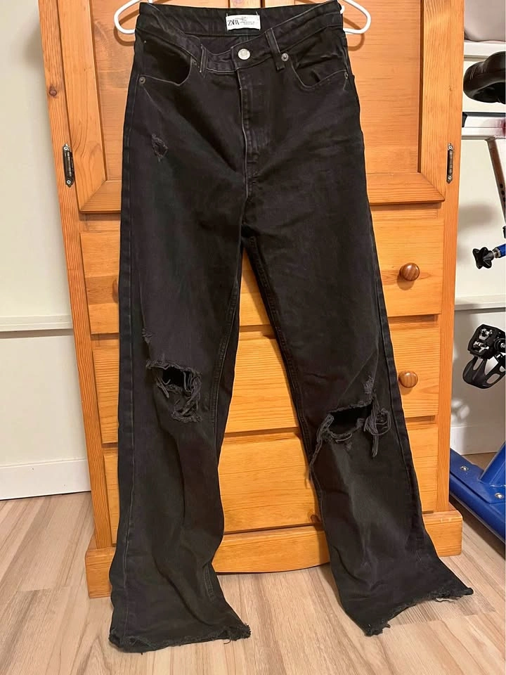 Zara ripped black jeans