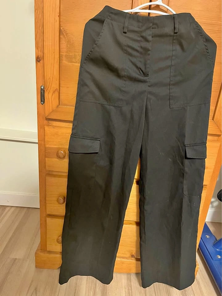 Black light trousers