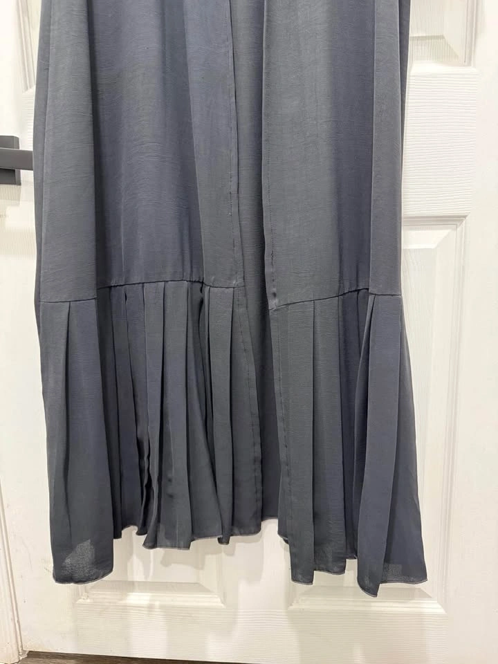 Charcoal Gray Open Abaya with Pleated Hem - photo 3
