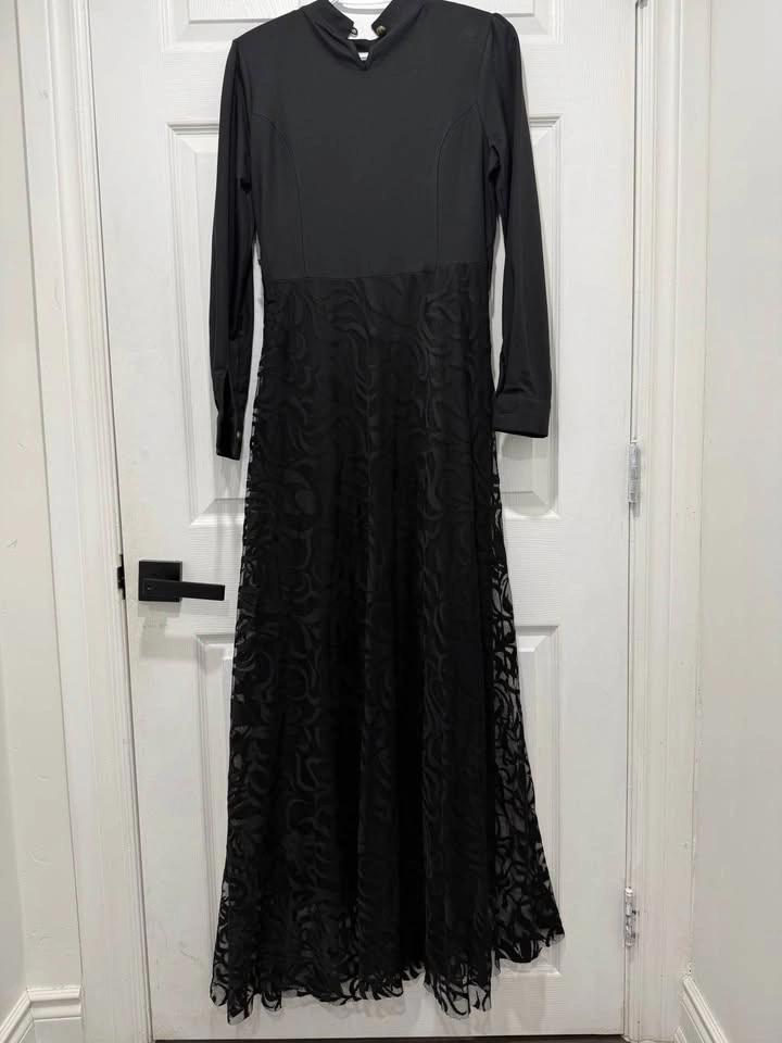 Modest Black Evening Dress w/ Lace - photo 2