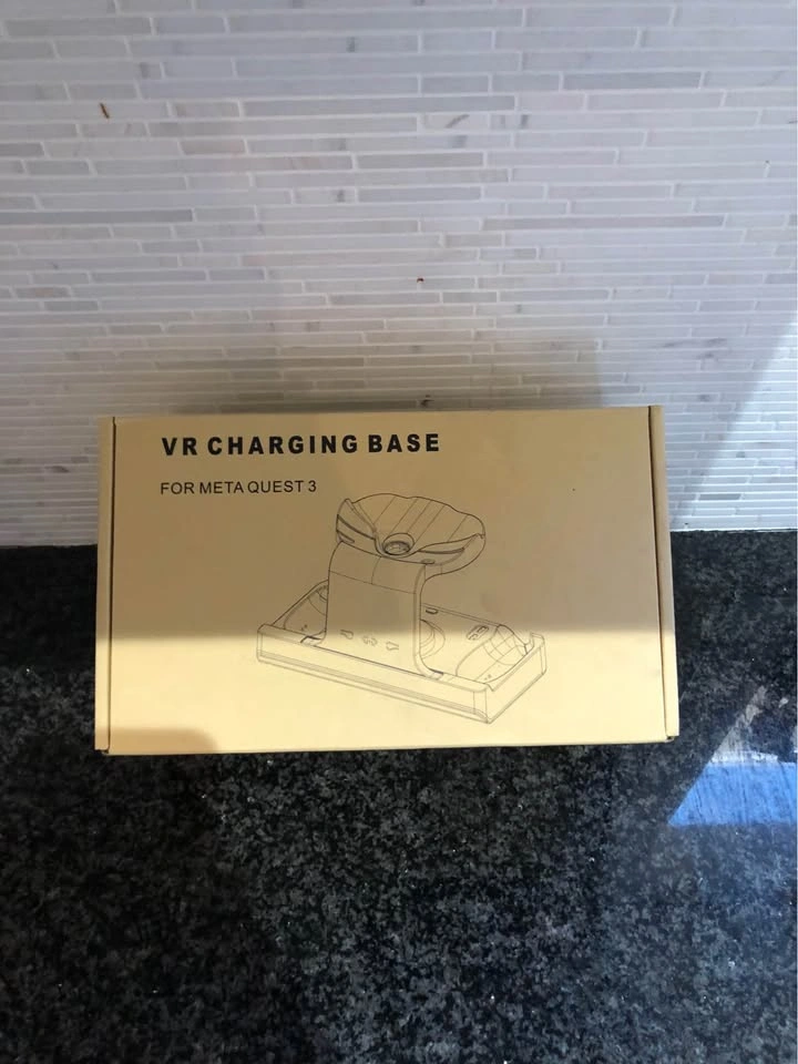 VR Charging Base for Meta Quest 3 - photo 2
