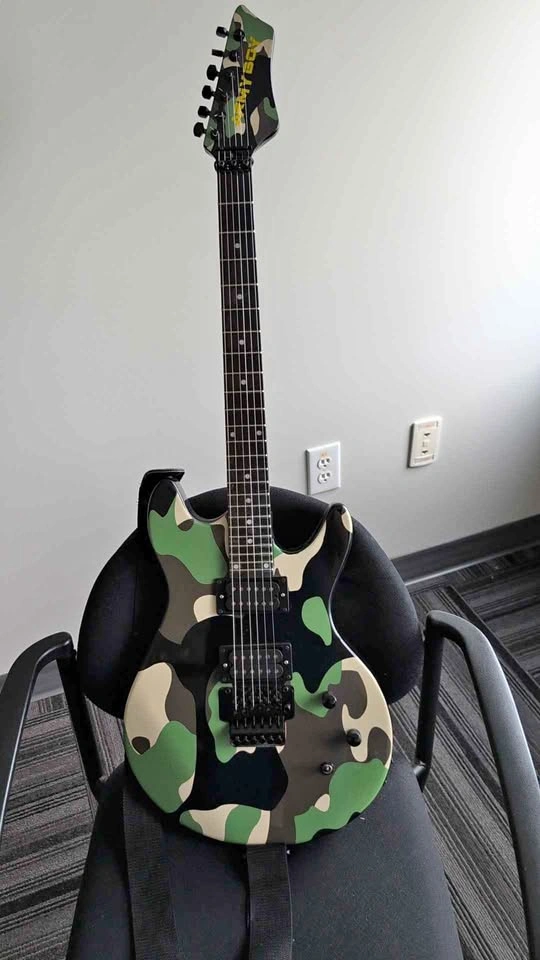 Army boy Guitar strat