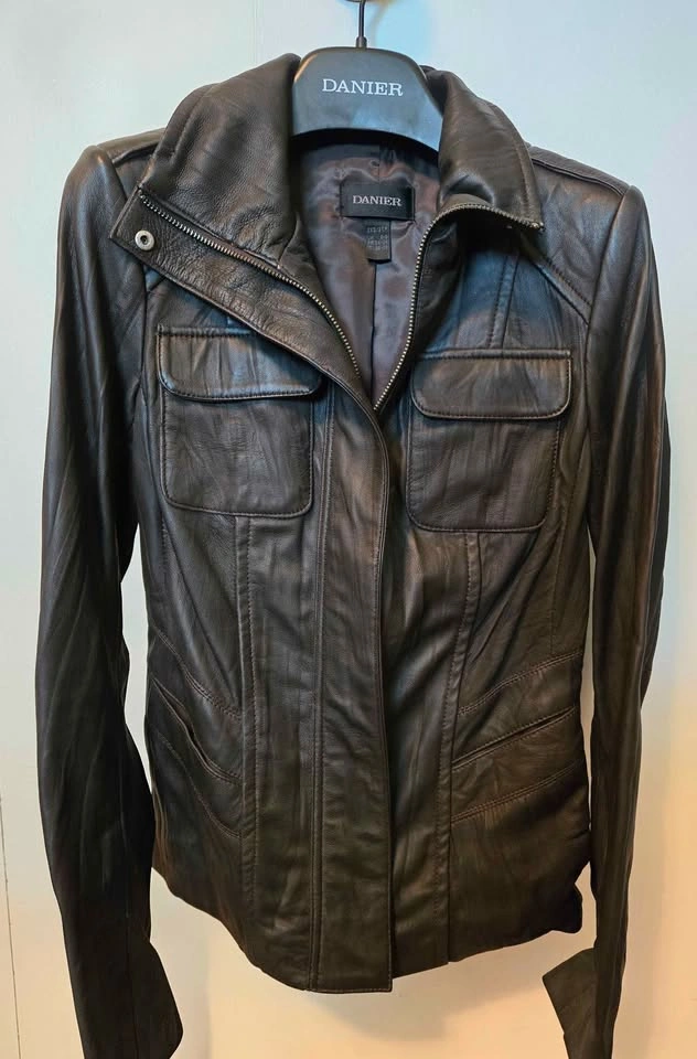 Danier women's leather jackets - photo 3