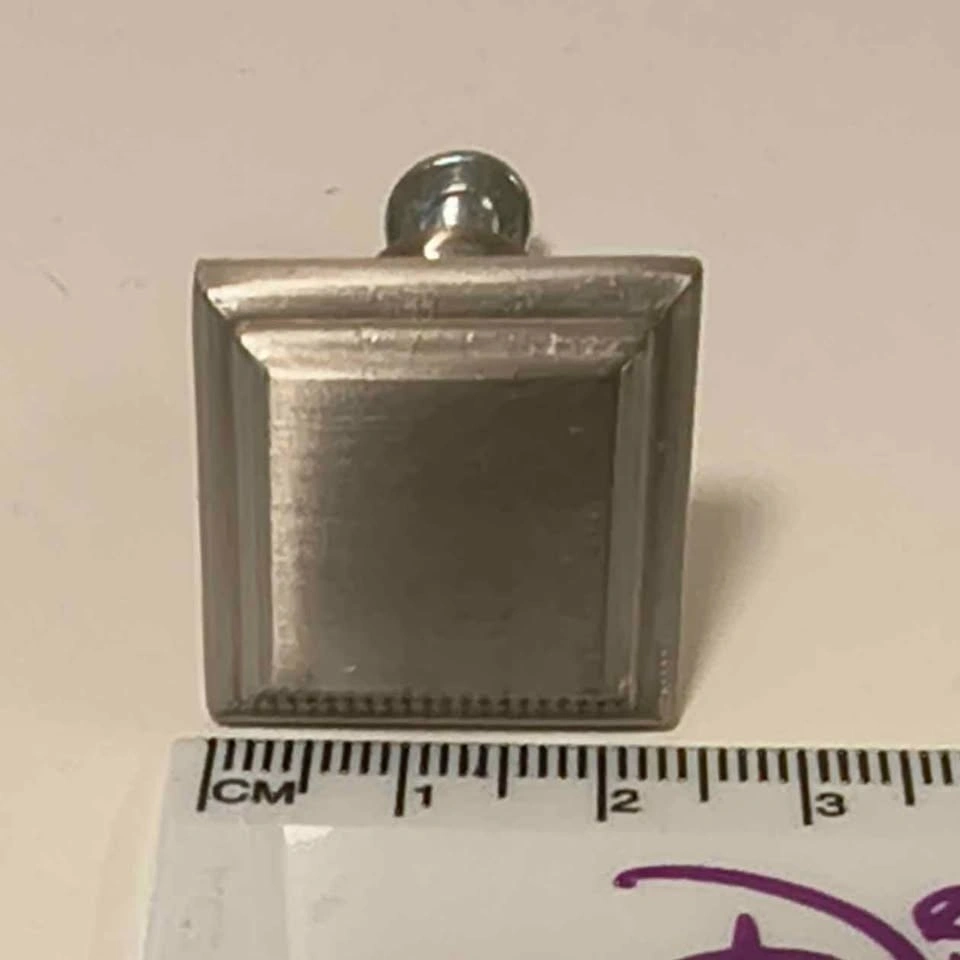 Square Brushed Nickel Cabinet Knob x 6 - photo 3