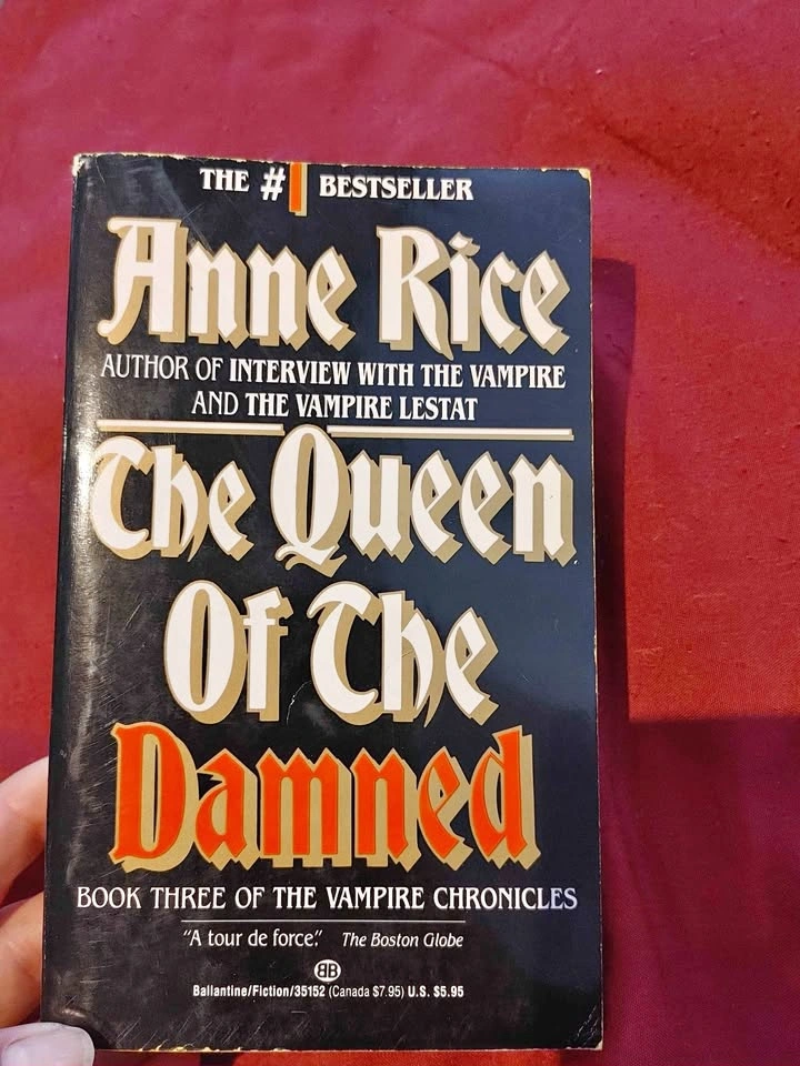 New, vintage paperback book. Anne Rice, Queen of the Damned.