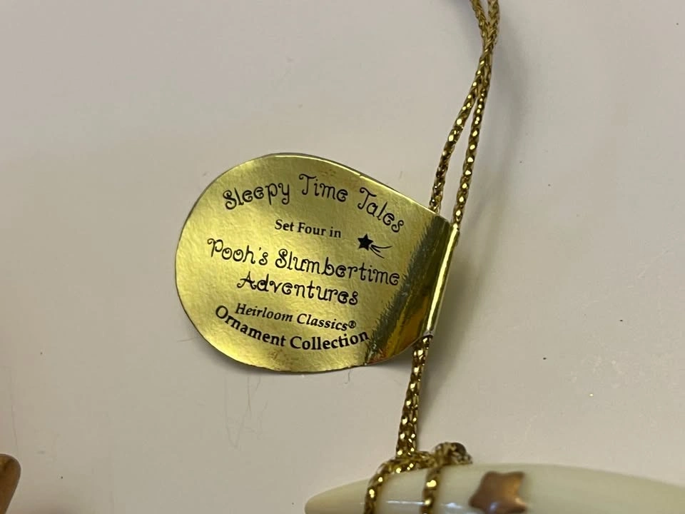 Set 4 - Bradford Editions Pooh’s Slumbertime Adventures Ornament - photo 5