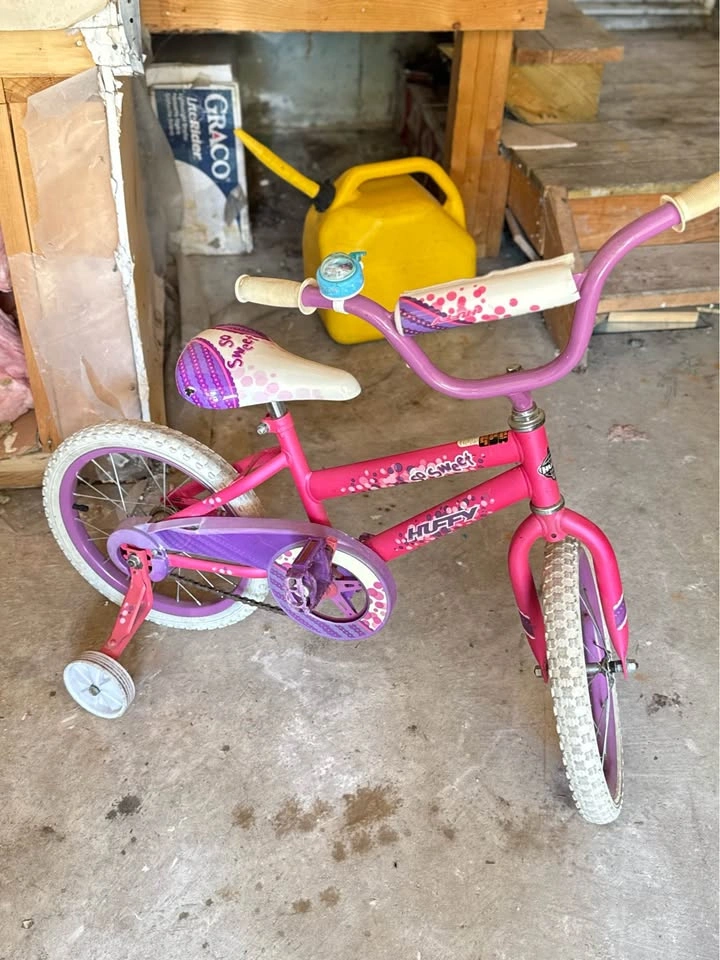 Huffy "So Sweet" 16" Girls Bike with Training Wheels - photo 4