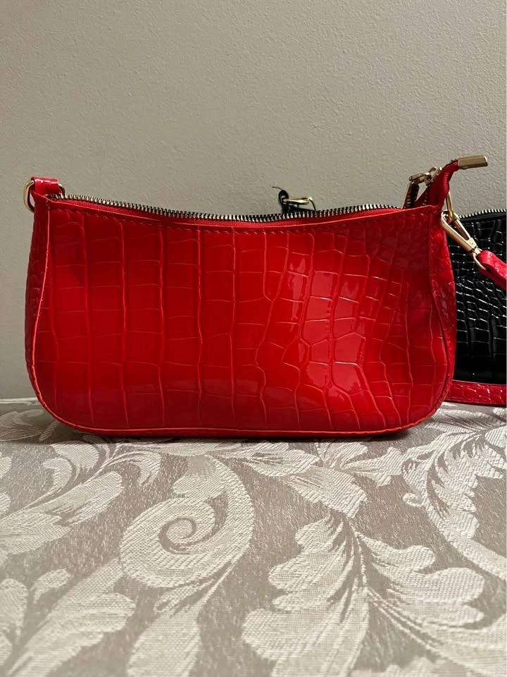 Black & Red Shoulder Purse - photo 3