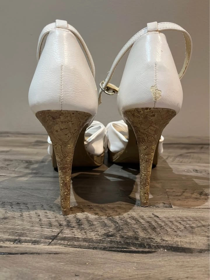 Ladies Open Toe Heels, Size 8.5 - photo 3