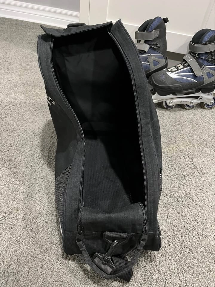 Men’s Size 9 Rollerblades, with knee pads and Case - photo 4