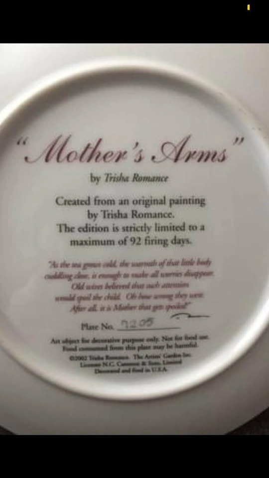 “Mothers Arms” Decorative Collectors Plate #7205. By Trisha Roma - photo 4