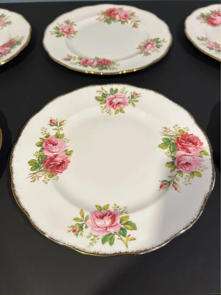Royal Albert American Beauty set of 8 Dinner Plates - photo 3