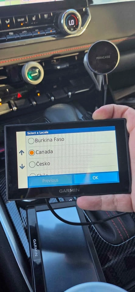 Garmin DriveAssist 50 LMT GPS Navigator - photo 3