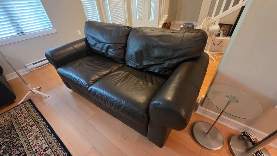 IKEA Genuine Leather Sofa – Dark Brown – Excellent Condition - photo 3