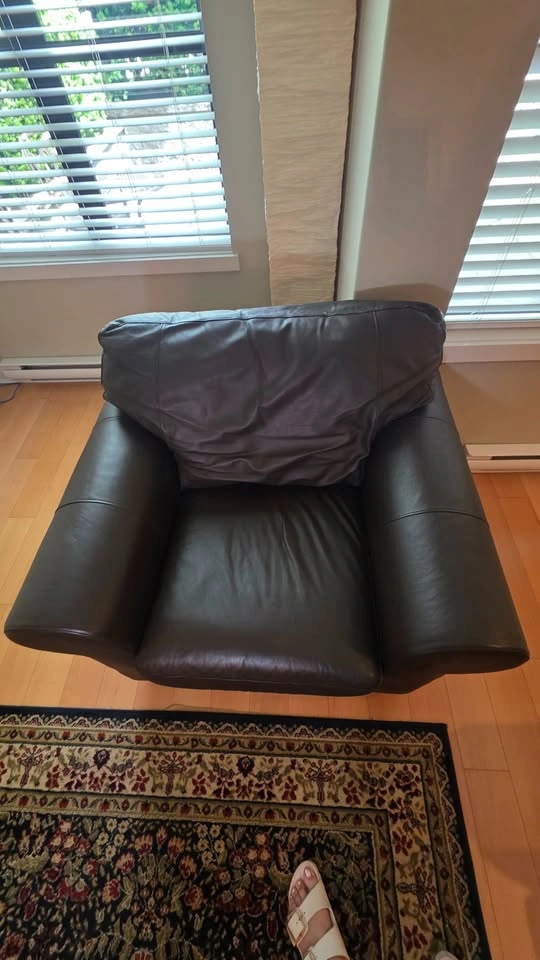 IKEA Genuine Leather Armchair – Dark Brown – Excellent Condition - photo 5