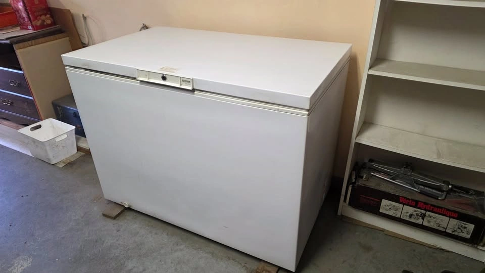 Kenmore 14.8 Cu. Ft. Chest Freezer – Garage Ready - photo 3