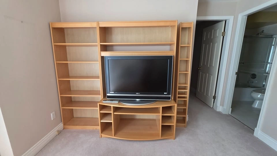Solid Maple Entertainment Center – Modular Centre Piece (only) - photo 3