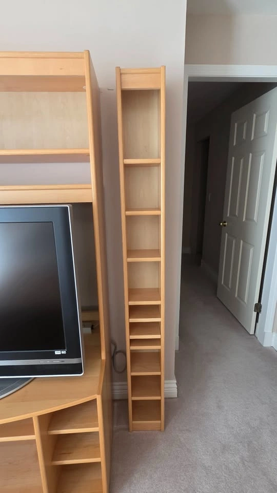 OAK (solid wood) Media Storage Shelf – Mint Condition - photo 2