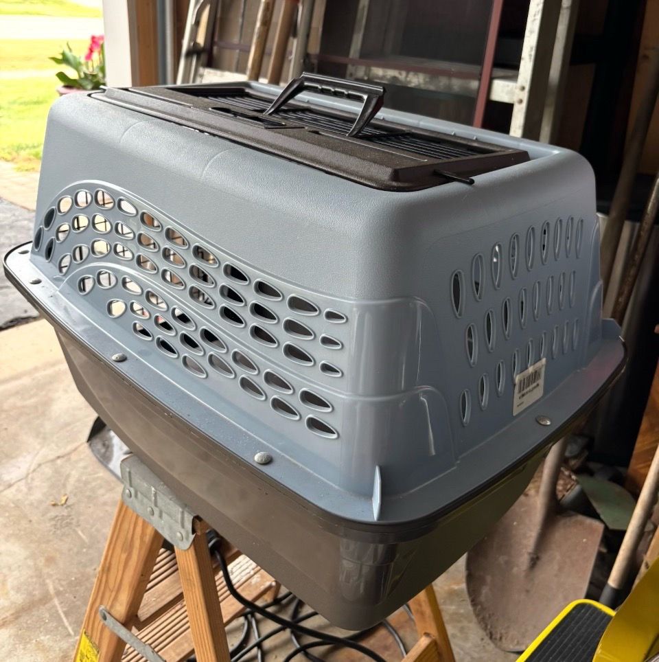 PET CARRIER-DOG/CAT-$39 - photo 2