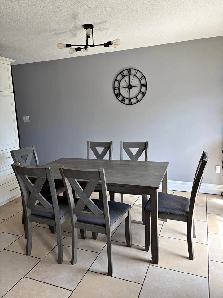 Dining Table + 6 Chairs (Ashley Furniture)