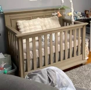 Oxford Baby Crib with Mattress and Bedding Accessories - photo 2
