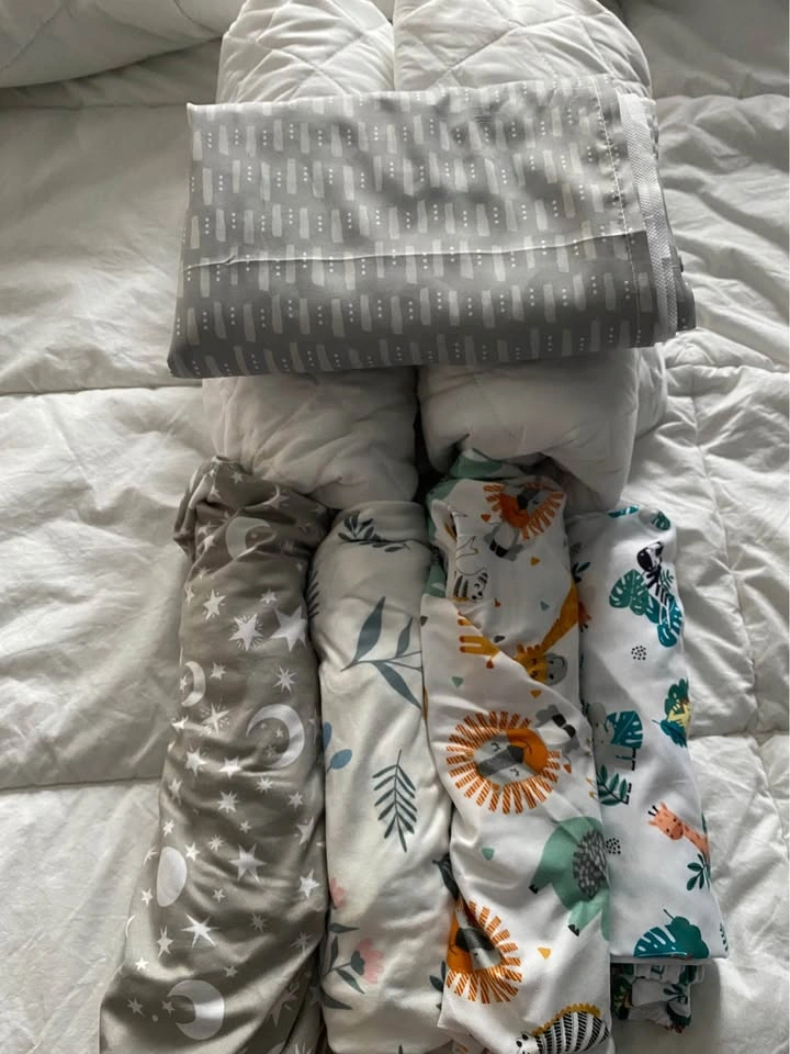 Oxford Baby Crib with Mattress and Bedding Accessories - photo 4