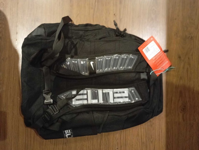 Nike Elite Bag White And Black - photo 5