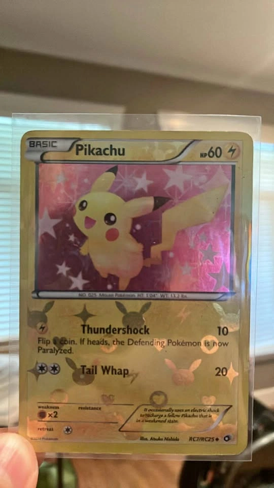 Pickachu Holo radiant collections