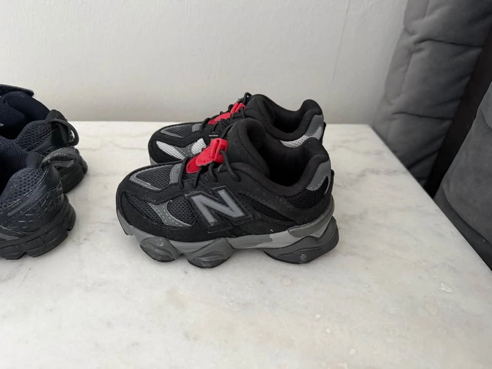 Toddler’s New Balance and Nike shoes - photo 4