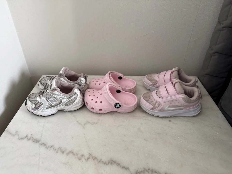 Toddler girl’s shoes - photo 2