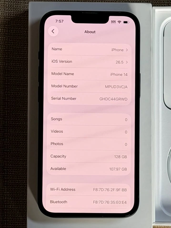 New, Unused, Mint 128GB Apple iPhone 14 - 100% Battery Health - photo 2