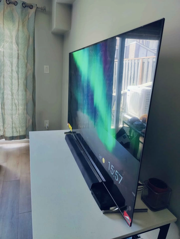 55" inch OLED TV - Excellent Condition - photo 2