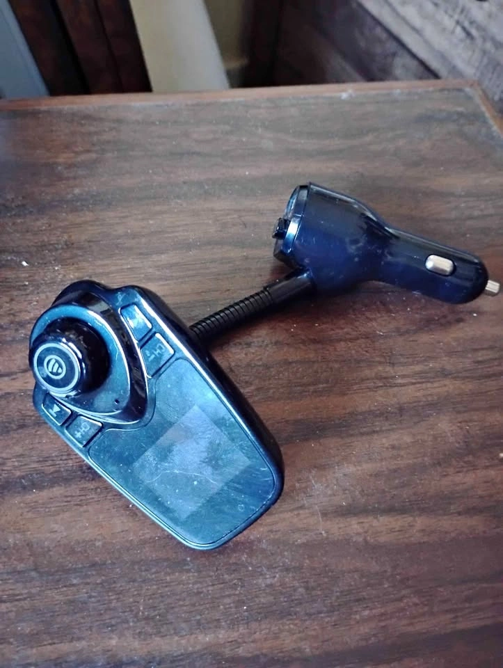 Nulaxy Bluetooth FM Transmitter