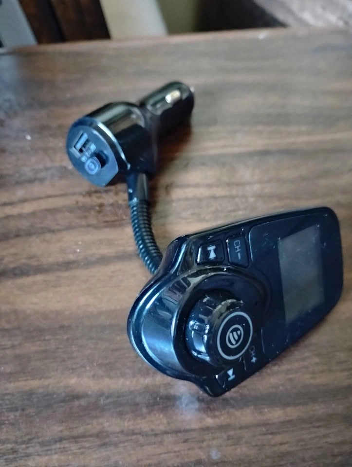 Nulaxy Bluetooth FM Transmitter - photo 3