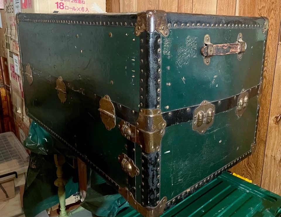 Early 20th c Steamer Trunk - photo 3
