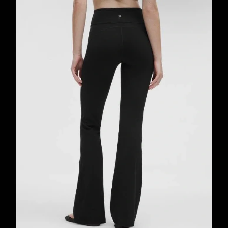 NWT Lululemon Groove High Rise Nulu Flared Pant/Legging - photo 2