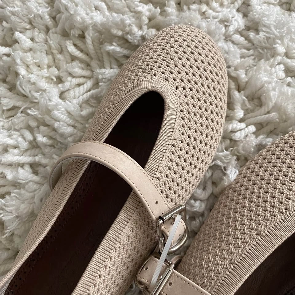 Beige Woven Mesh Mary Jane flats - photo 3