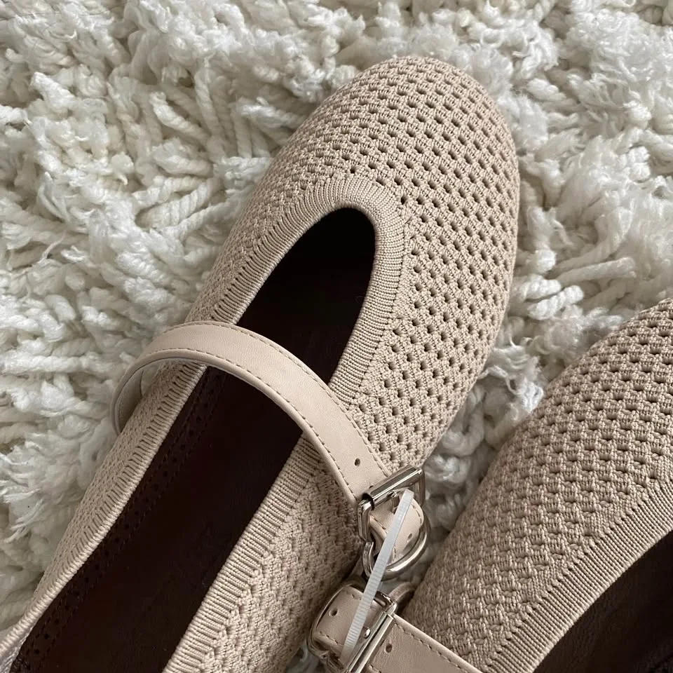 Beige Woven Mesh Mary Jane flats - photo 3
