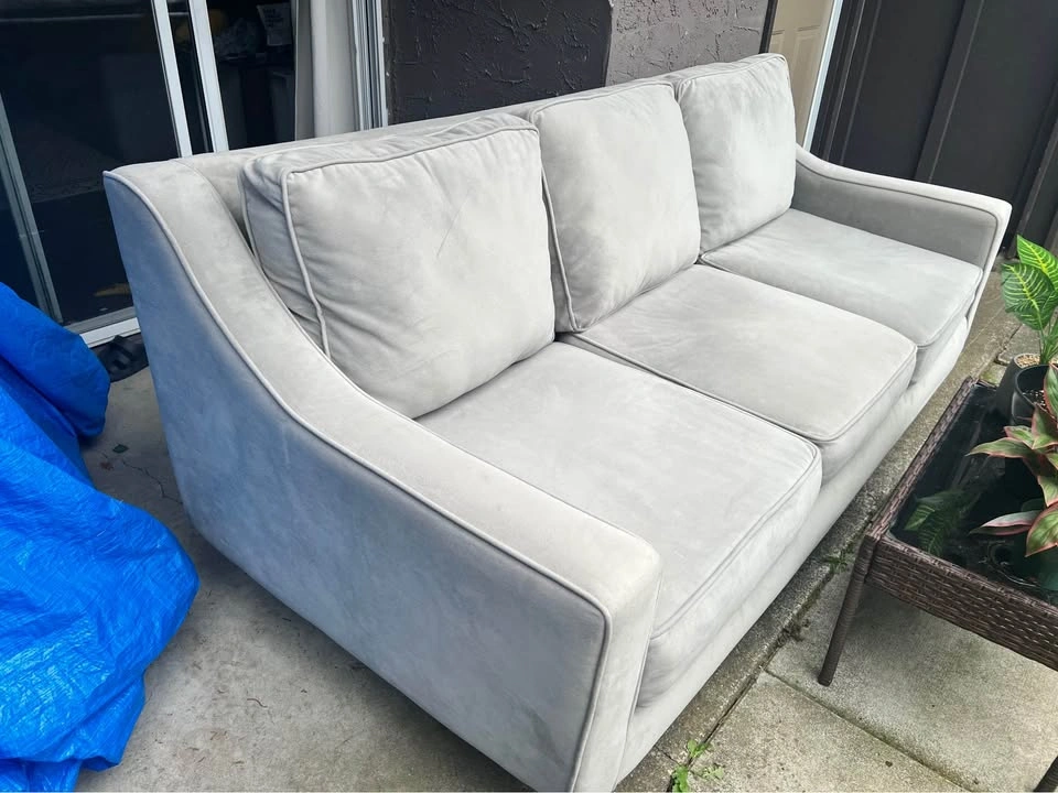 FREE DELIVERY 🚛 Urban Barn Grey Sofa Couch - photo 4