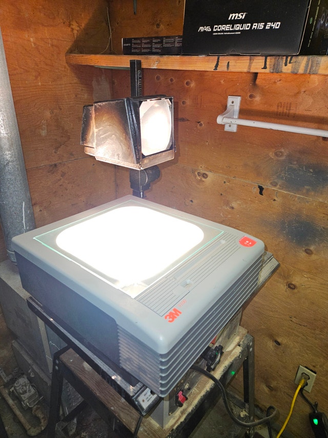 3M 9100 Overhead Projector — Works Great - photo 3